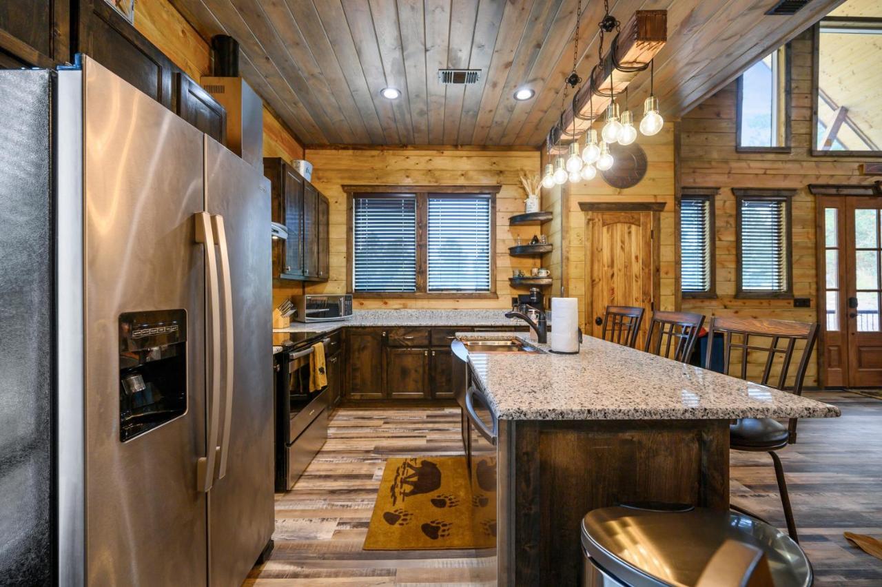 The Adirondack Honeymoon Hot Tub Soaking Tub Wood Burning Fireplace Stephens Gap Экстерьер фото