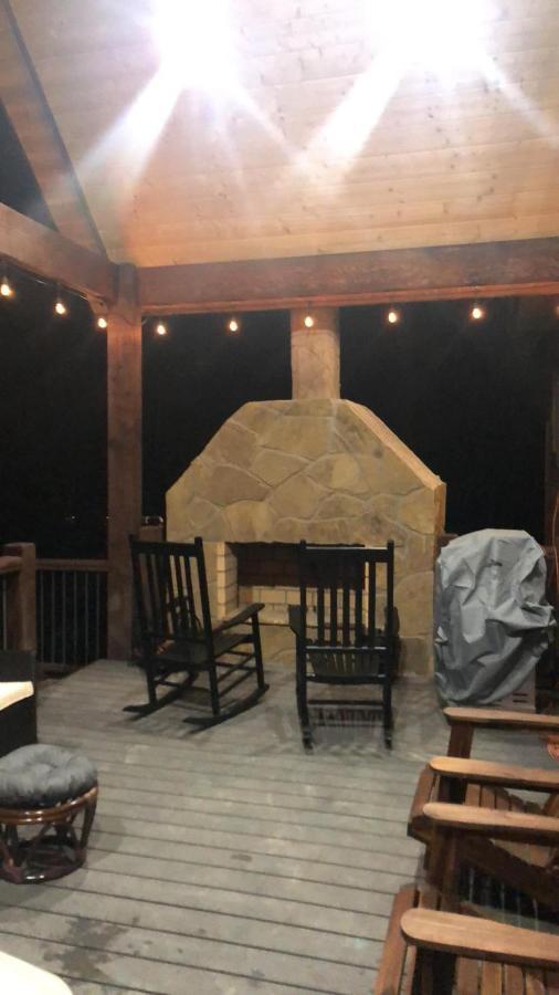 The Adirondack Honeymoon Hot Tub Soaking Tub Wood Burning Fireplace Stephens Gap Экстерьер фото